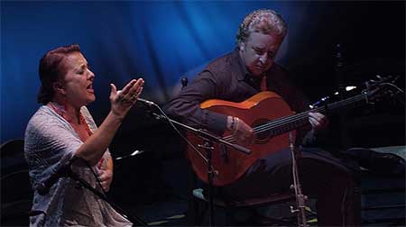 Carmen Linares