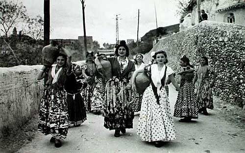 trajes