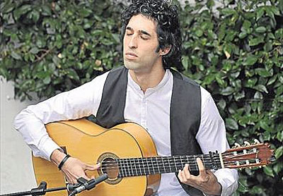 Alfonso Linares